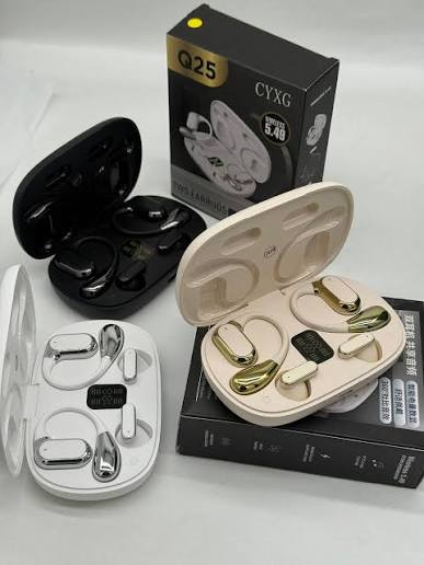 Q25 4-in-1 Wireless Earbuds